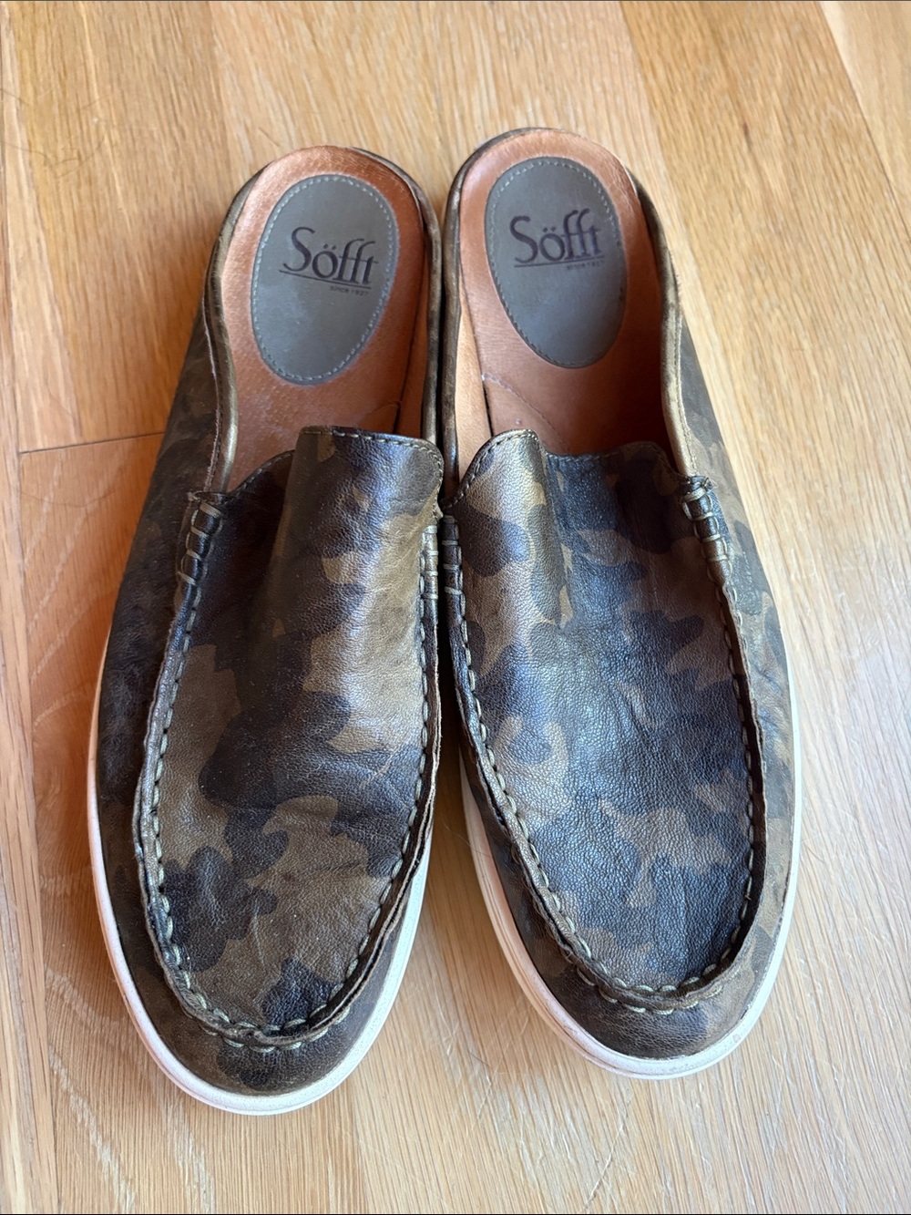 Sofft Women’s Camo Slip-On Mules - Brown